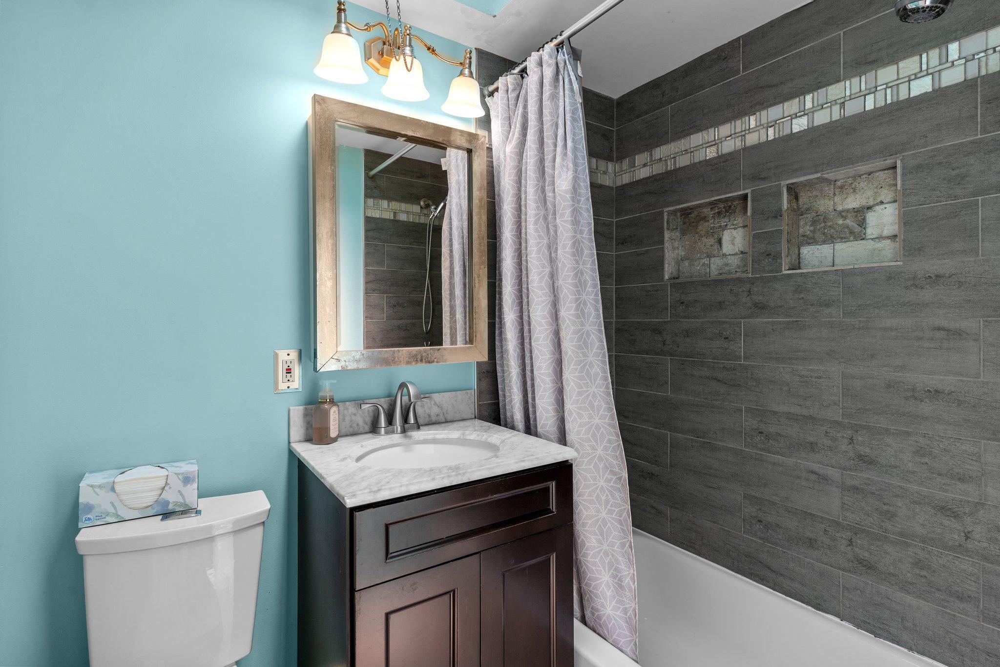 3670 Sussex Ln Property Photo 18