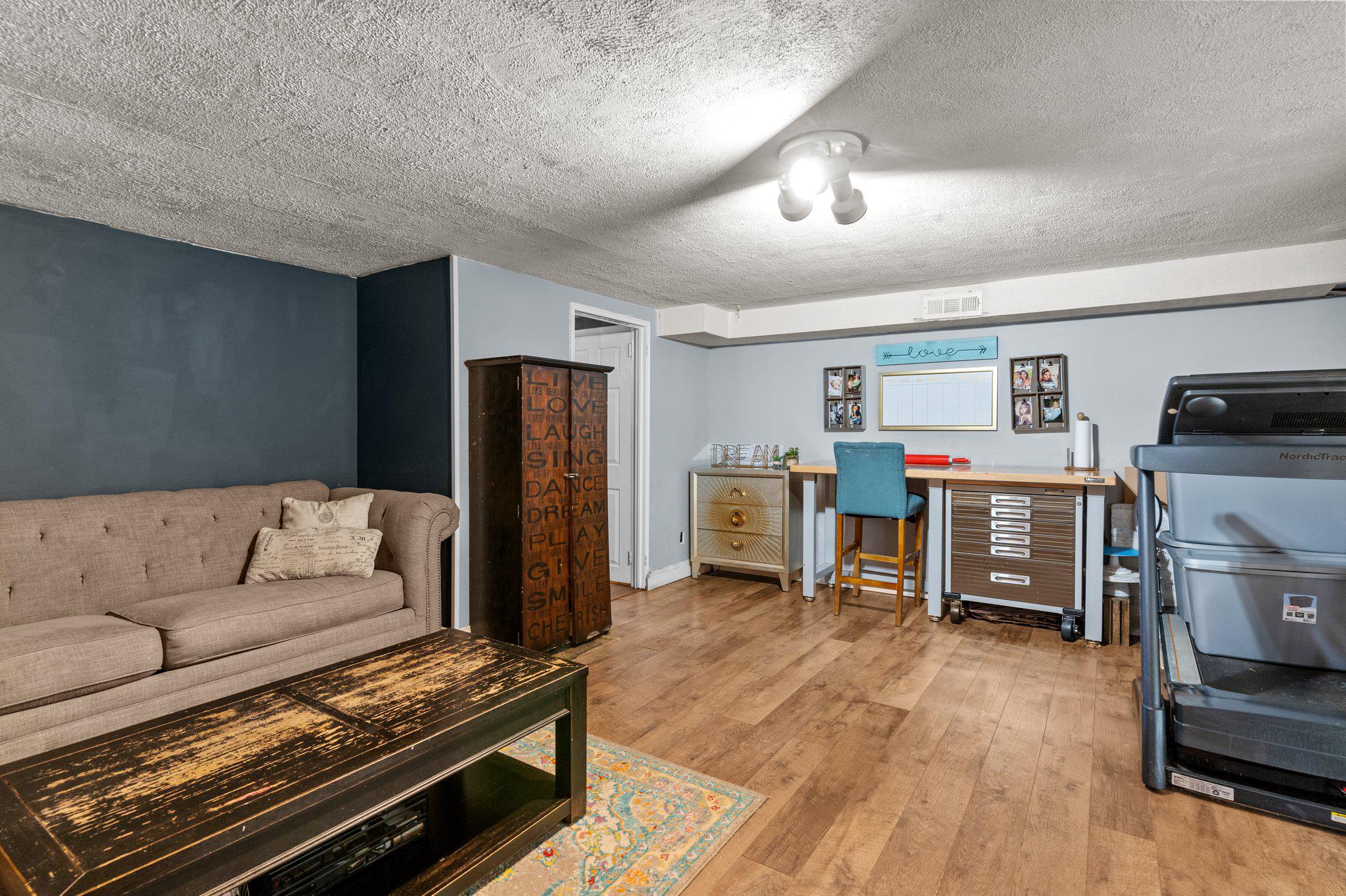 3670 Sussex Ln Property Photo 22