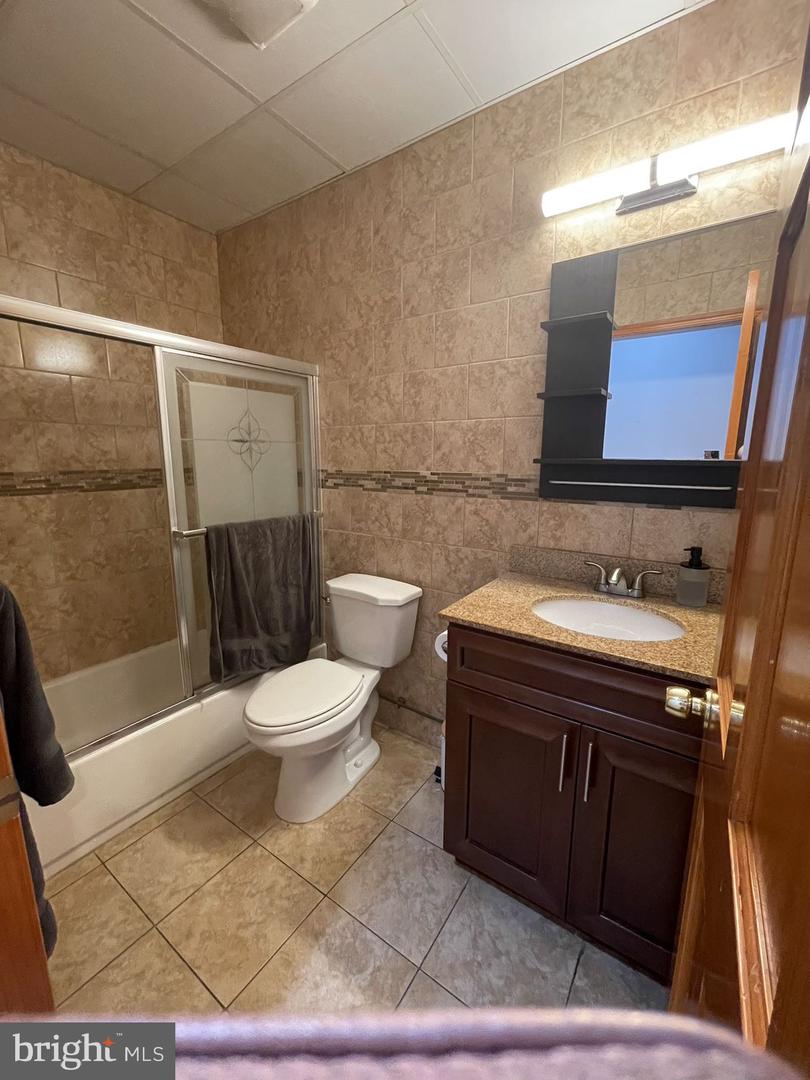 1316 Walnut St Property Photo 22