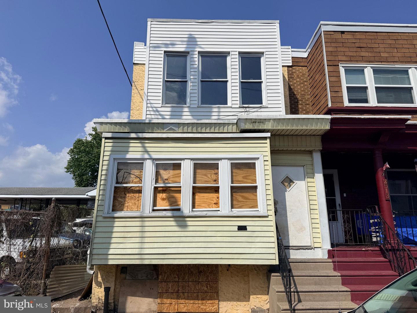 2511 S Millick St Property Photo 1