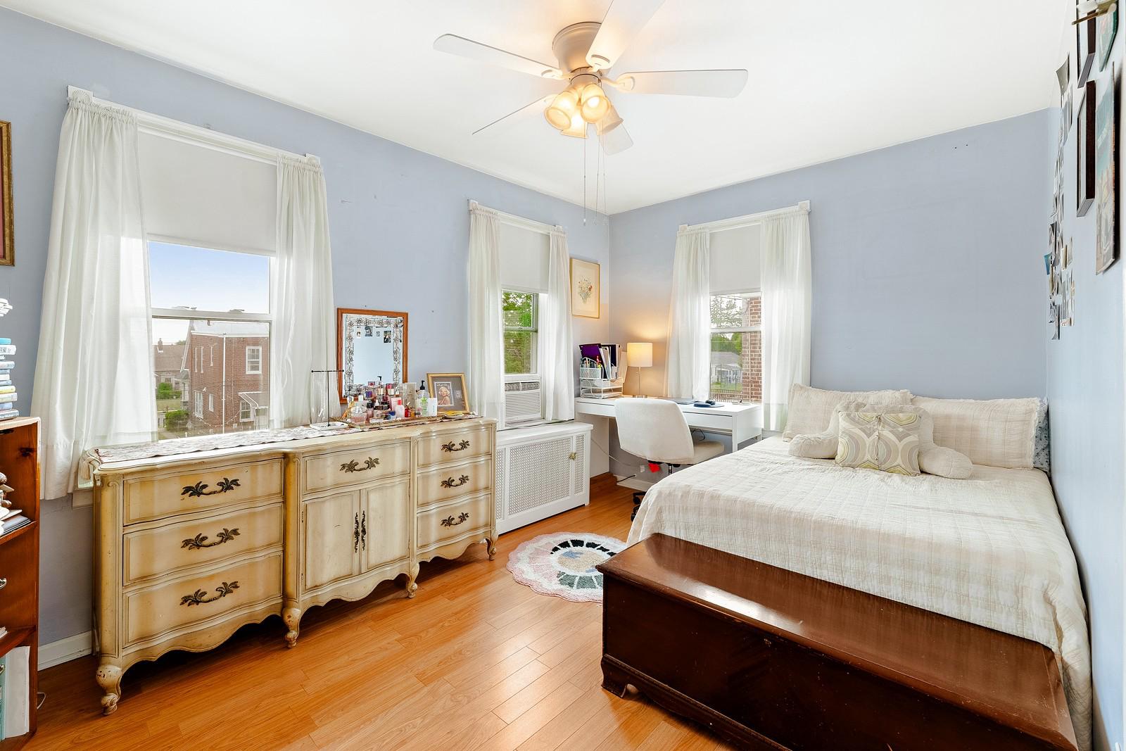 1808 Lansing St Property Photo 18