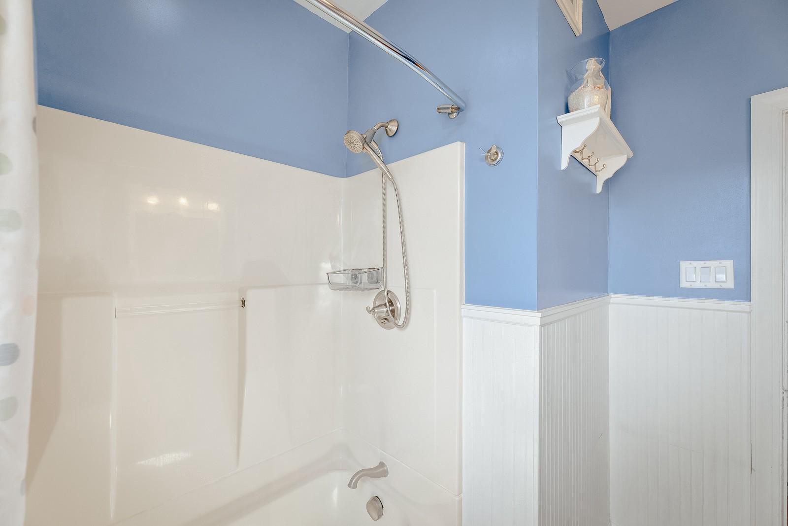 1808 Lansing St Property Photo 23