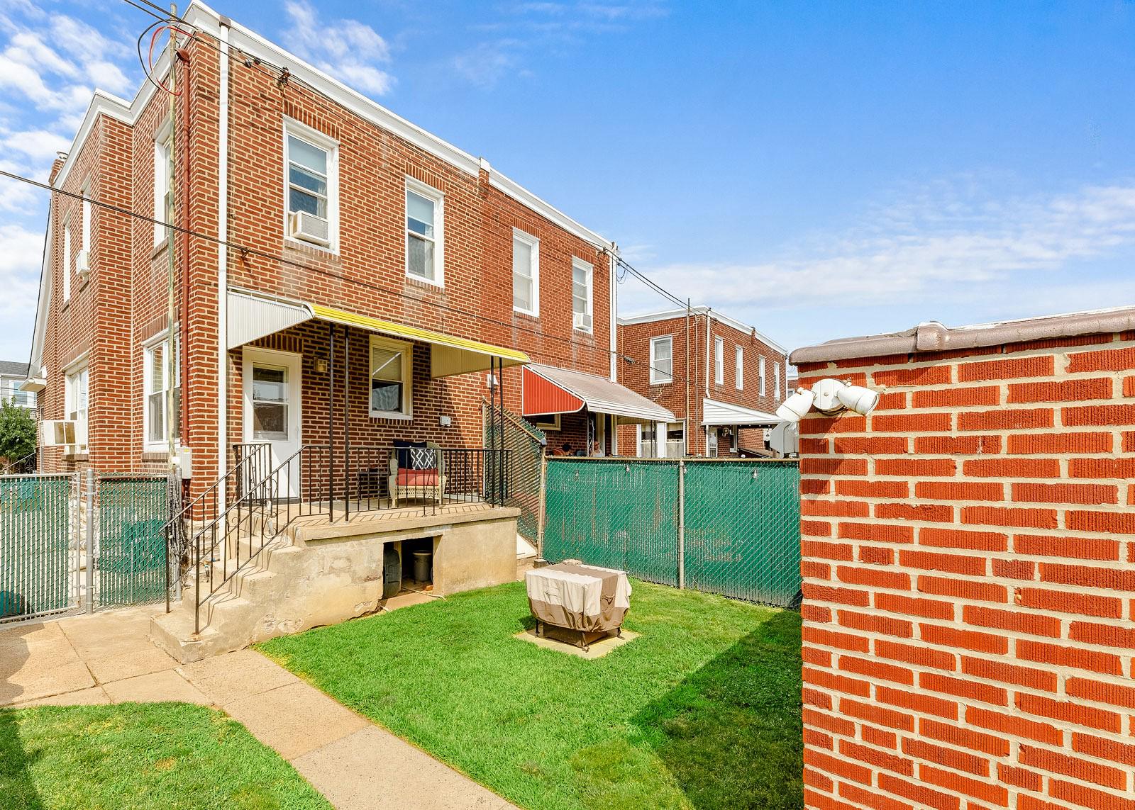 1808 Lansing St Property Photo 28