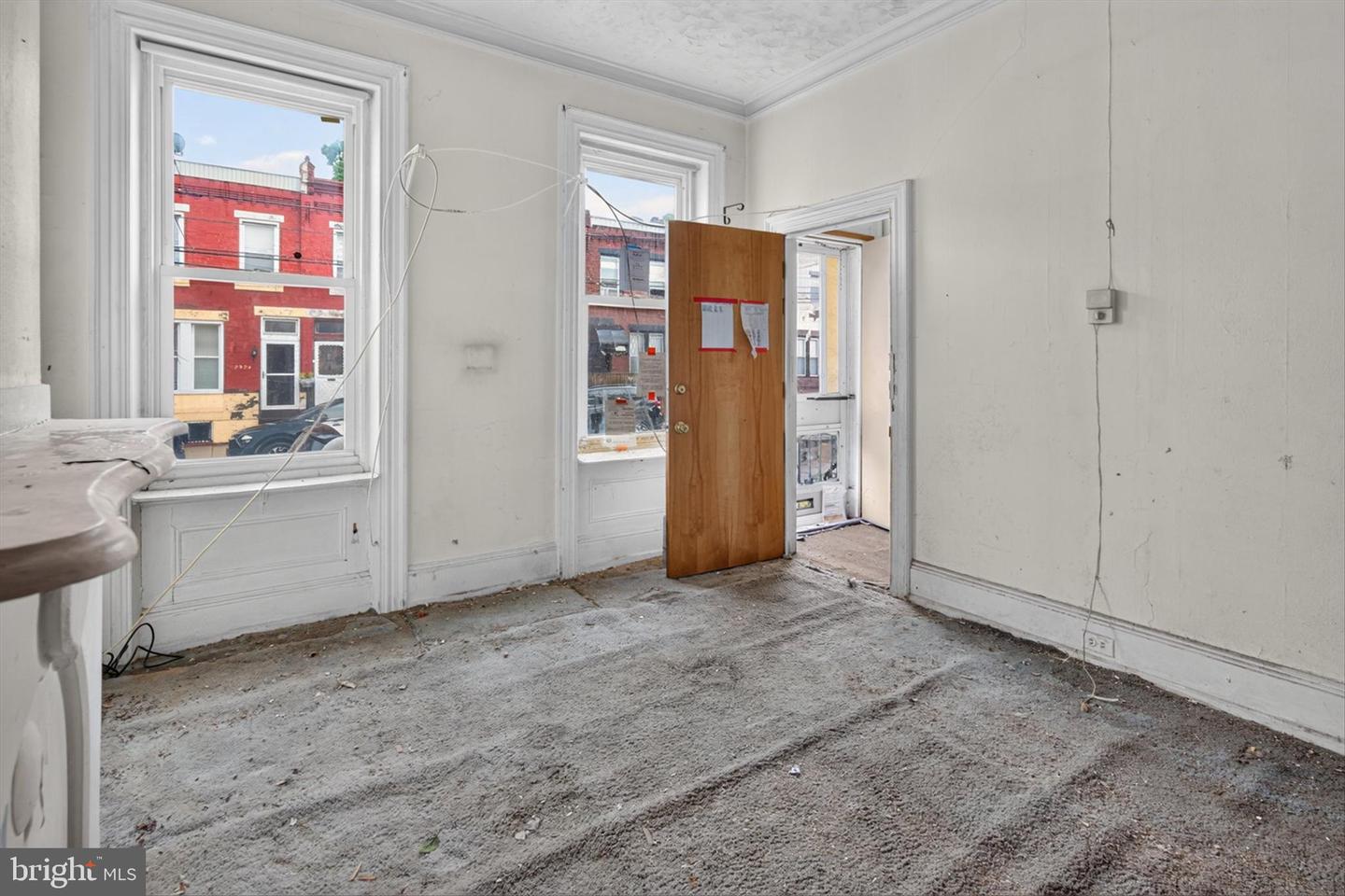 2911 W Susquehanna Ave Property Photo 5