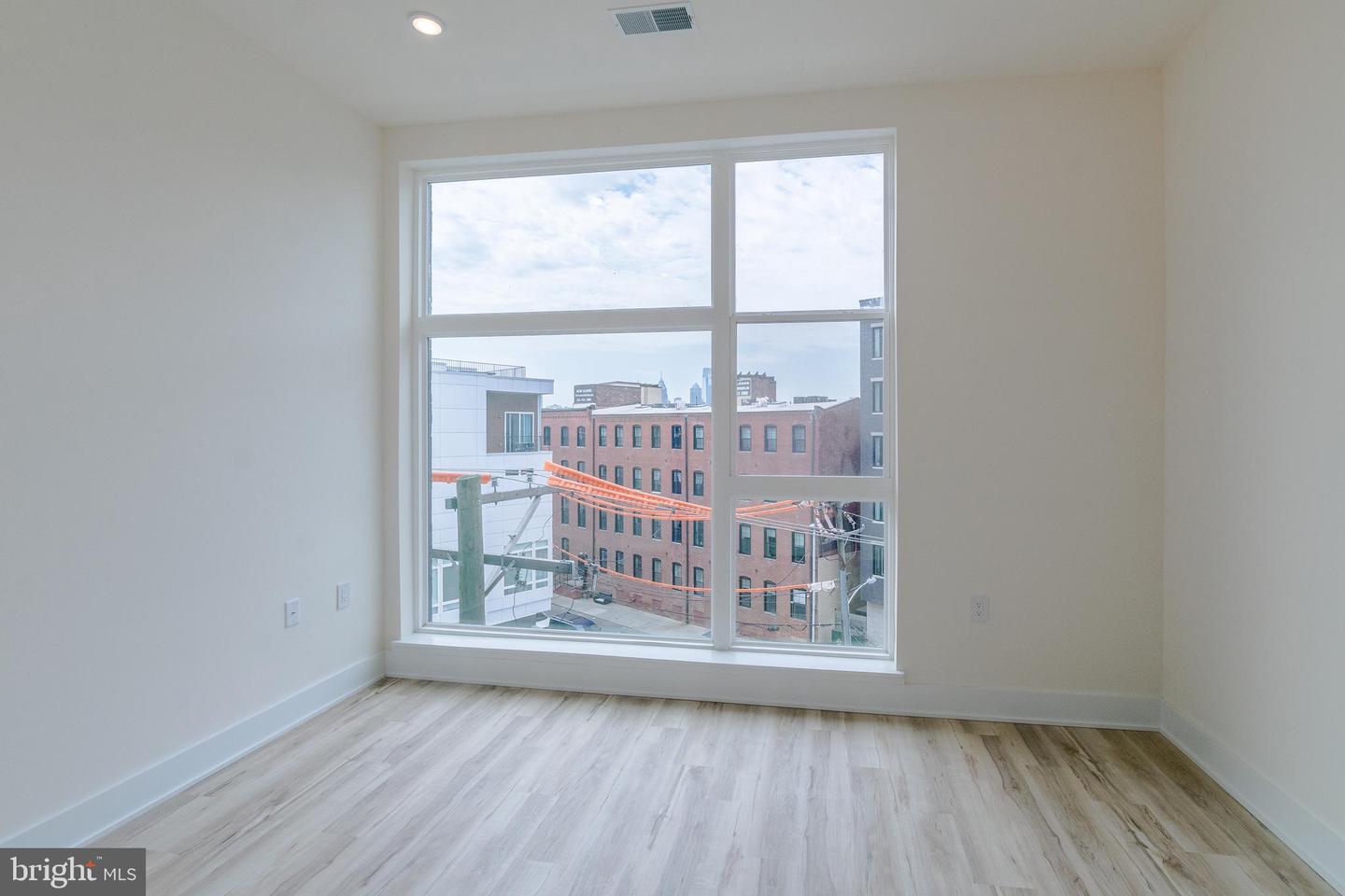 1129 Germantown Ave #unit 4c Property Photo 11