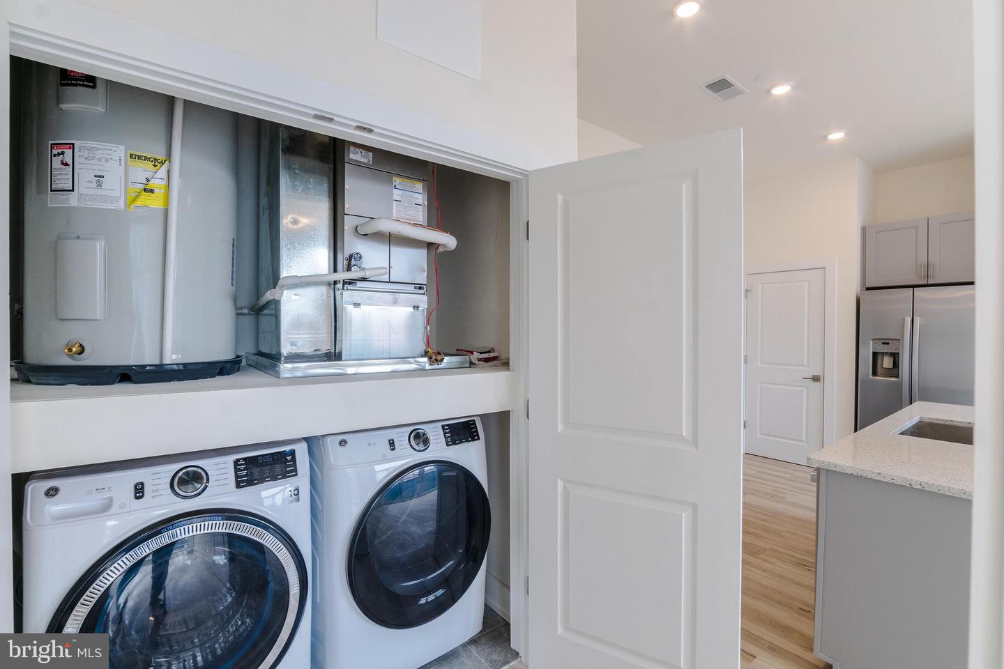 1129 Germantown Ave #unit 4c Property Photo 16