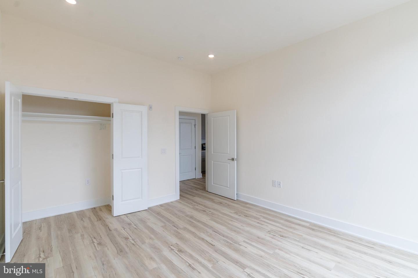 1129 Germantown Ave #unit 4c Property Photo 21