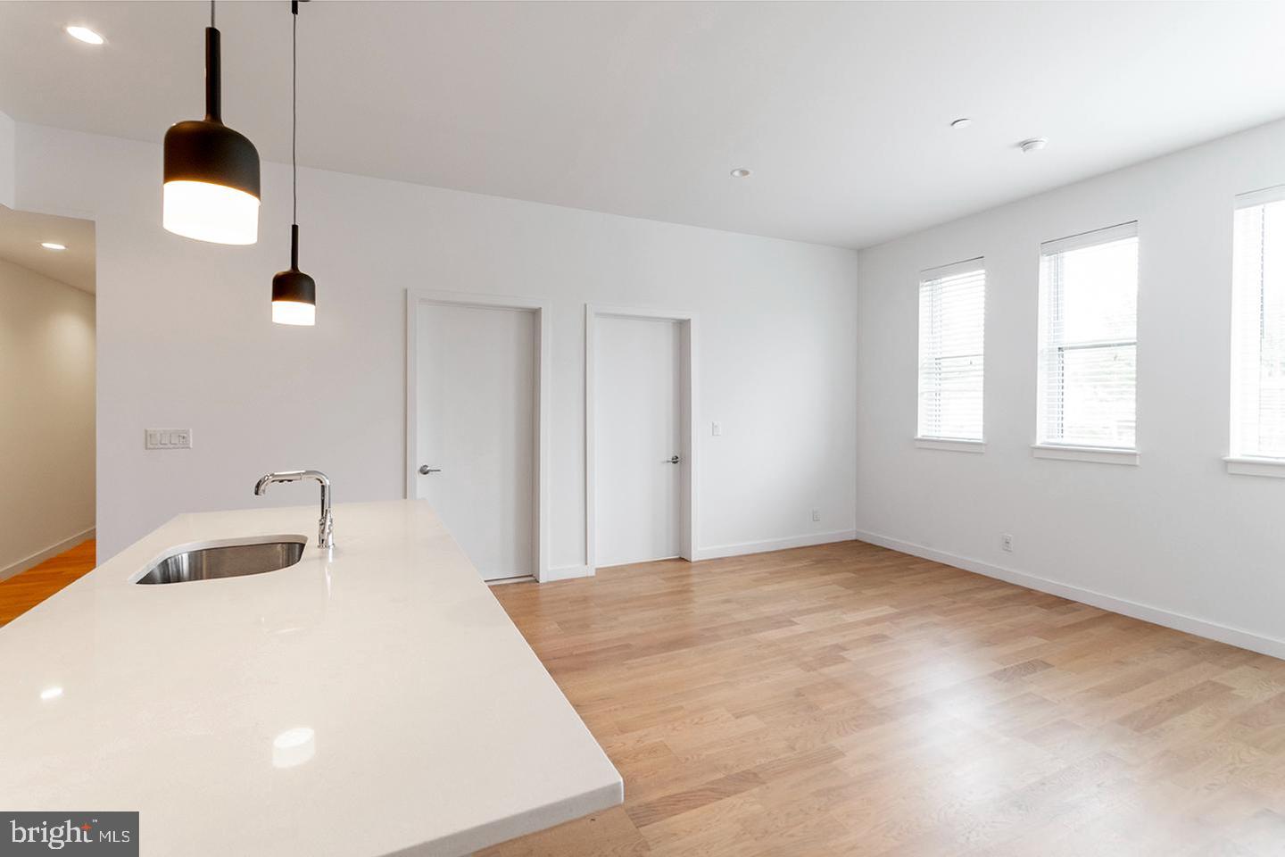 507 S 8th St #unit 309 Property Photo 5
