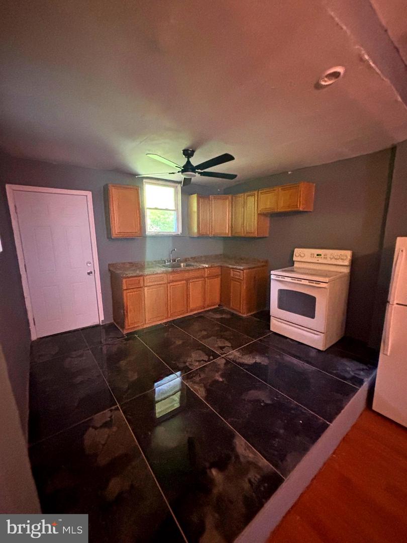 1406 W Pacific St Property Photo 7