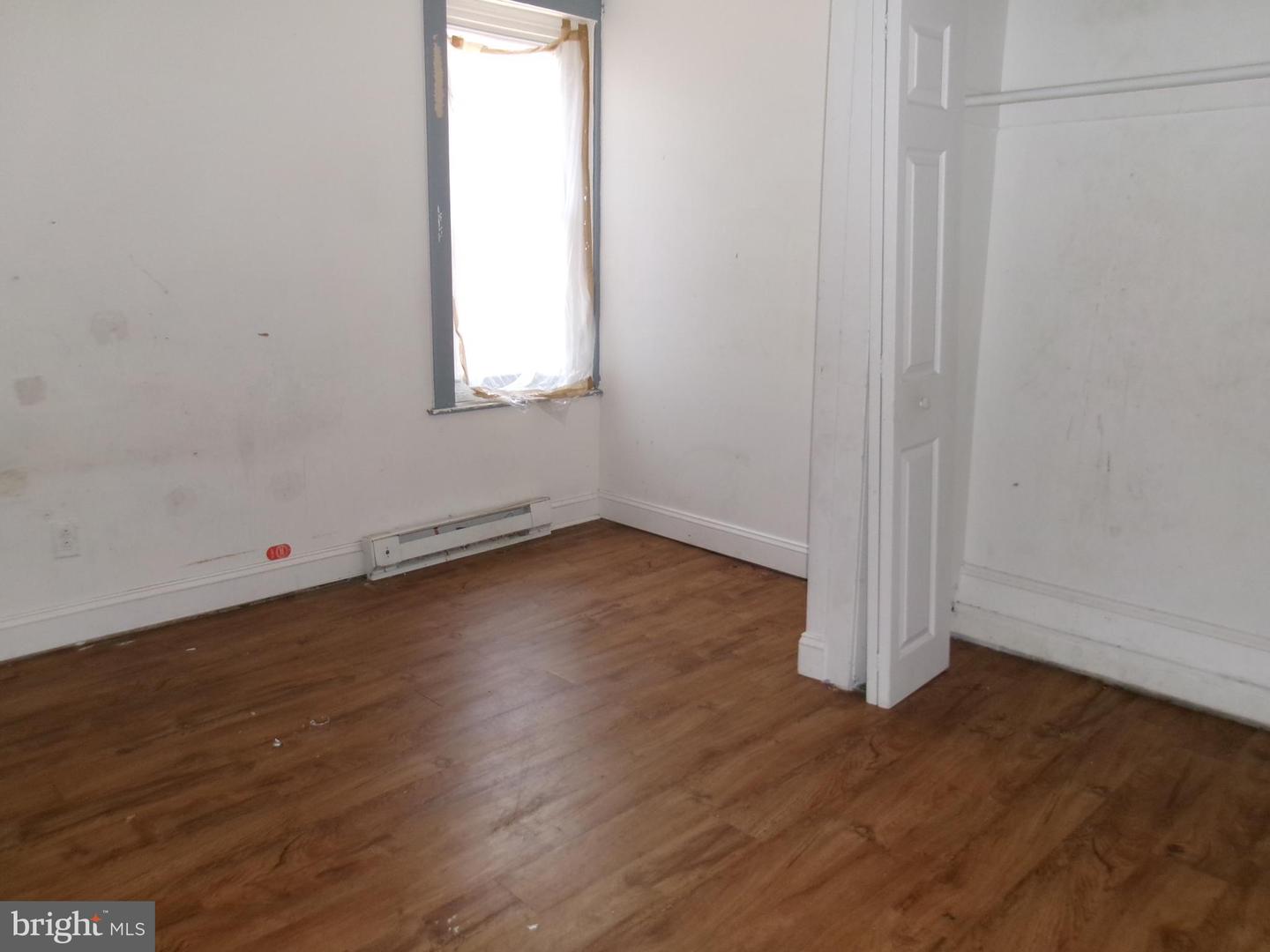 5829 Warrington Ave Property Photo 10