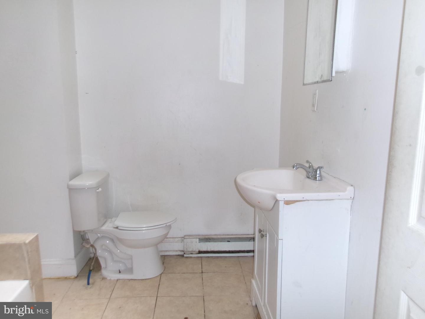 5829 Warrington Ave Property Photo 15