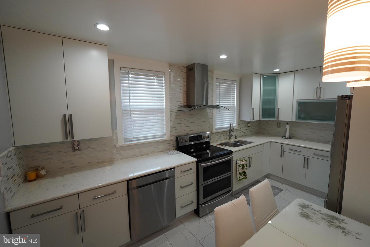1121 Brighton St Property Photo 14
