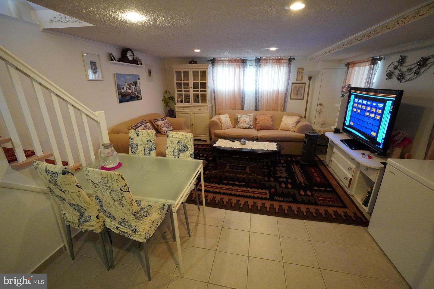 1121 Brighton St Property Photo 23