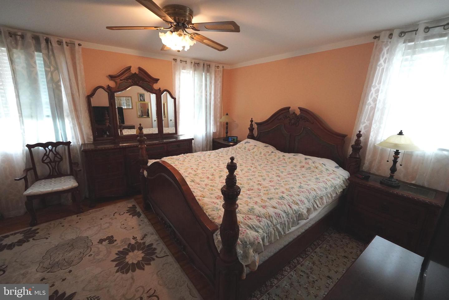 1121 Brighton St Property Photo 31