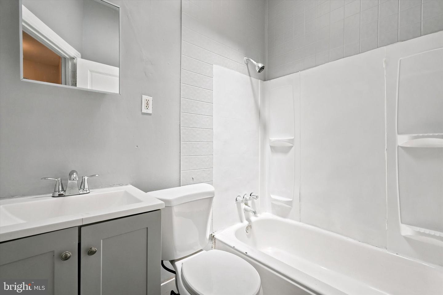 2761 N 23rd St Property Photo 23
