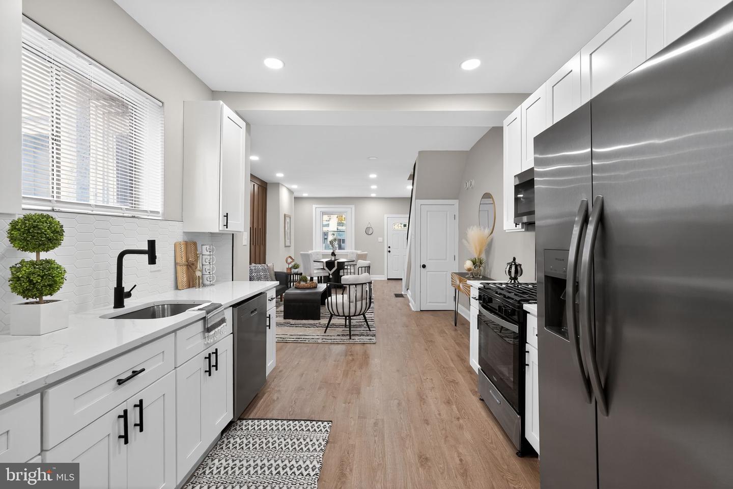 5055 Brown St Property Photo 15