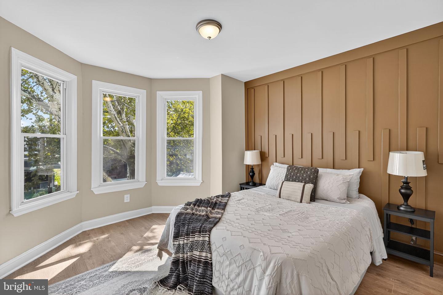 5055 Brown St Property Photo 18