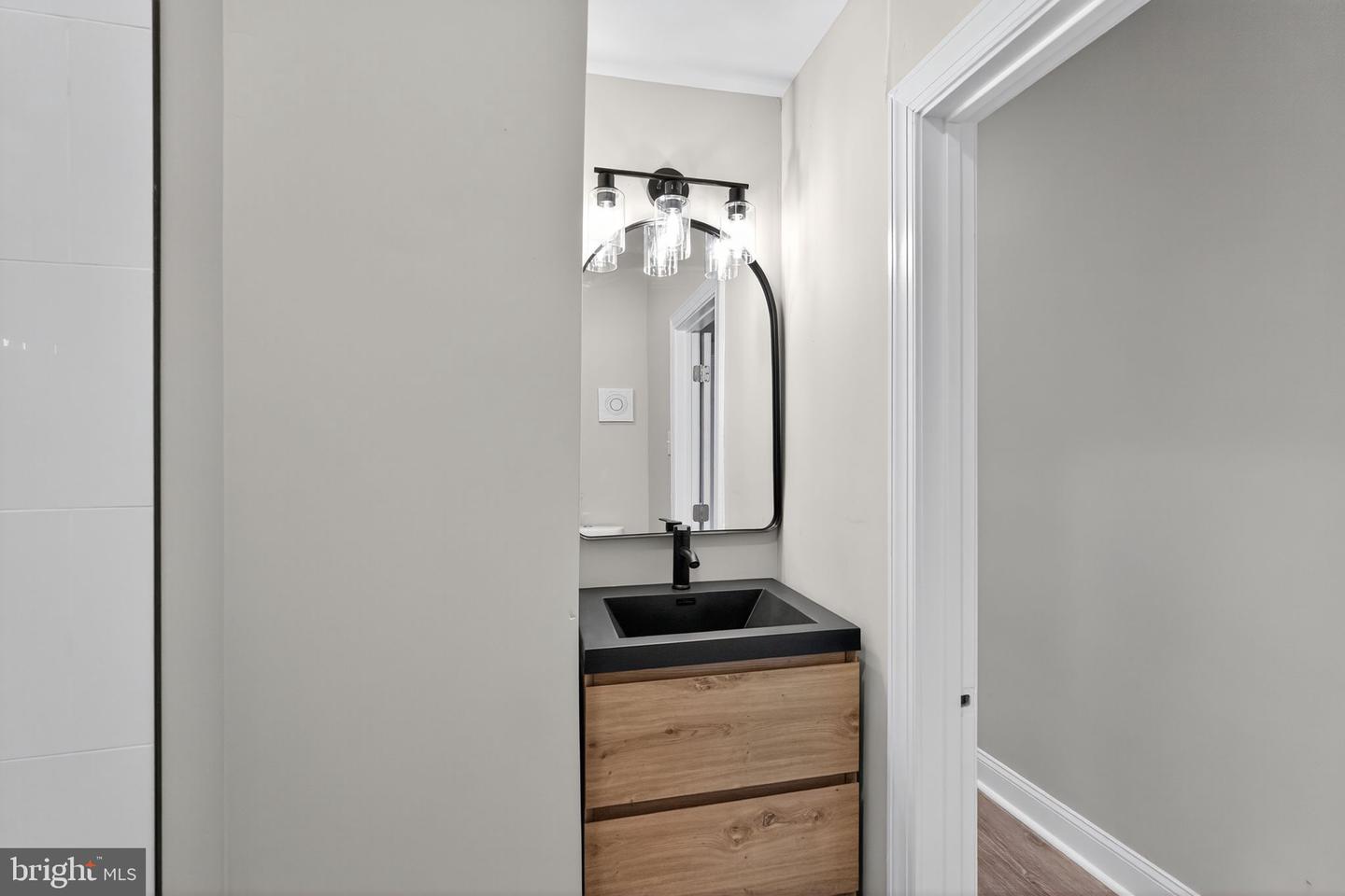 5055 Brown St Property Photo 20
