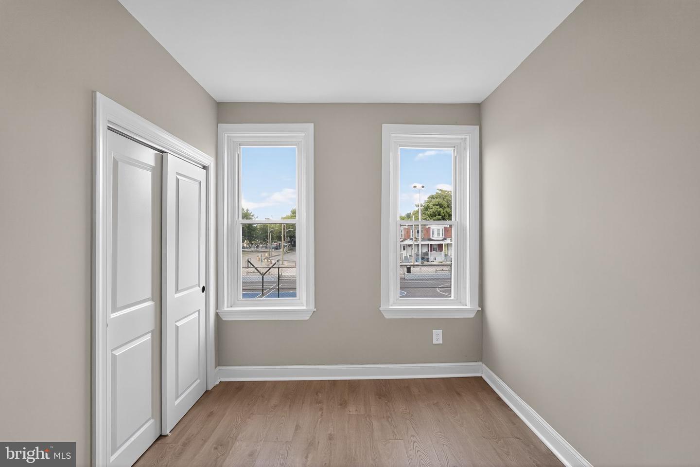 5055 Brown St Property Photo 22