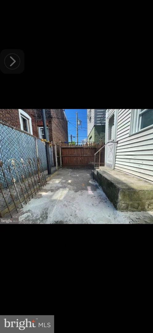 2022 E Venango St Property Photo 17