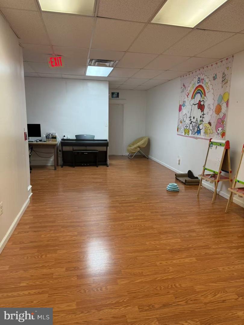 7360 Frankford Ave Property Photo 25