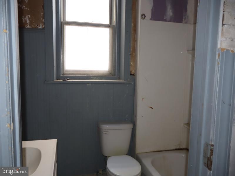 1731 N 25th St Property Photo 13