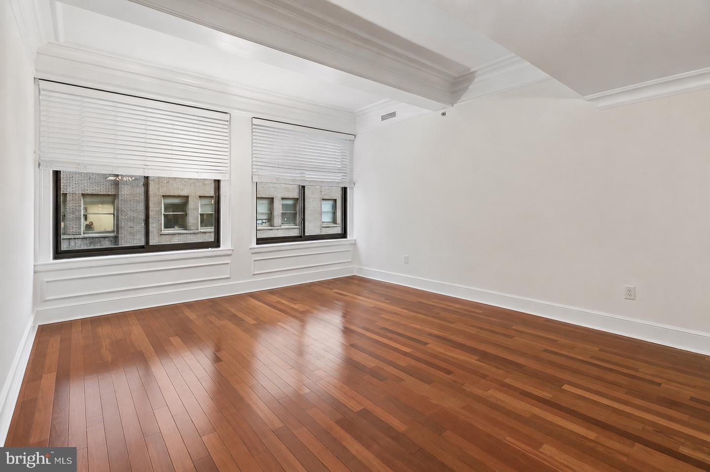 1500 Chestnut St #7d Property Photo 2