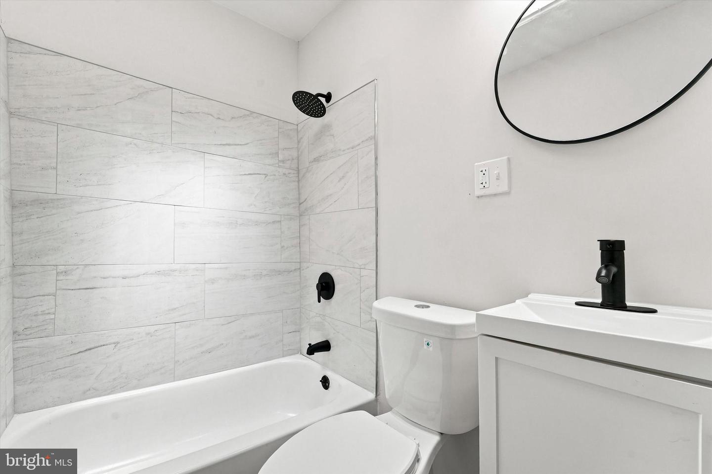 2217 Bonaffon St Property Photo 11