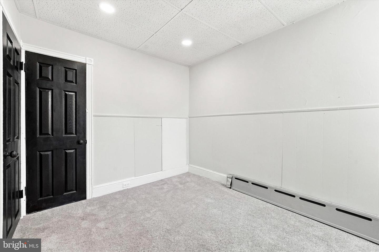2217 Bonaffon St Property Photo 13