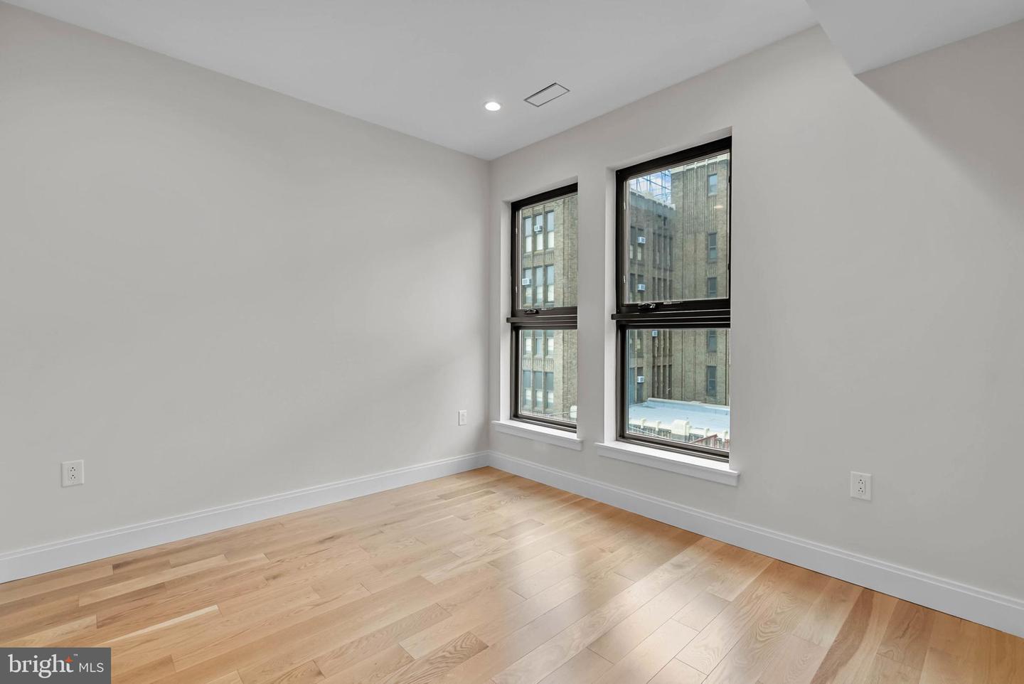 1100 Webster St #5 Property Photo 36