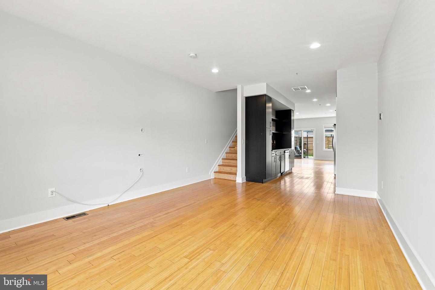 2022 Trenton Ave Property Photo 8