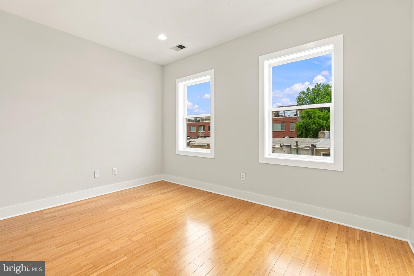 2022 Trenton Ave Property Photo 27