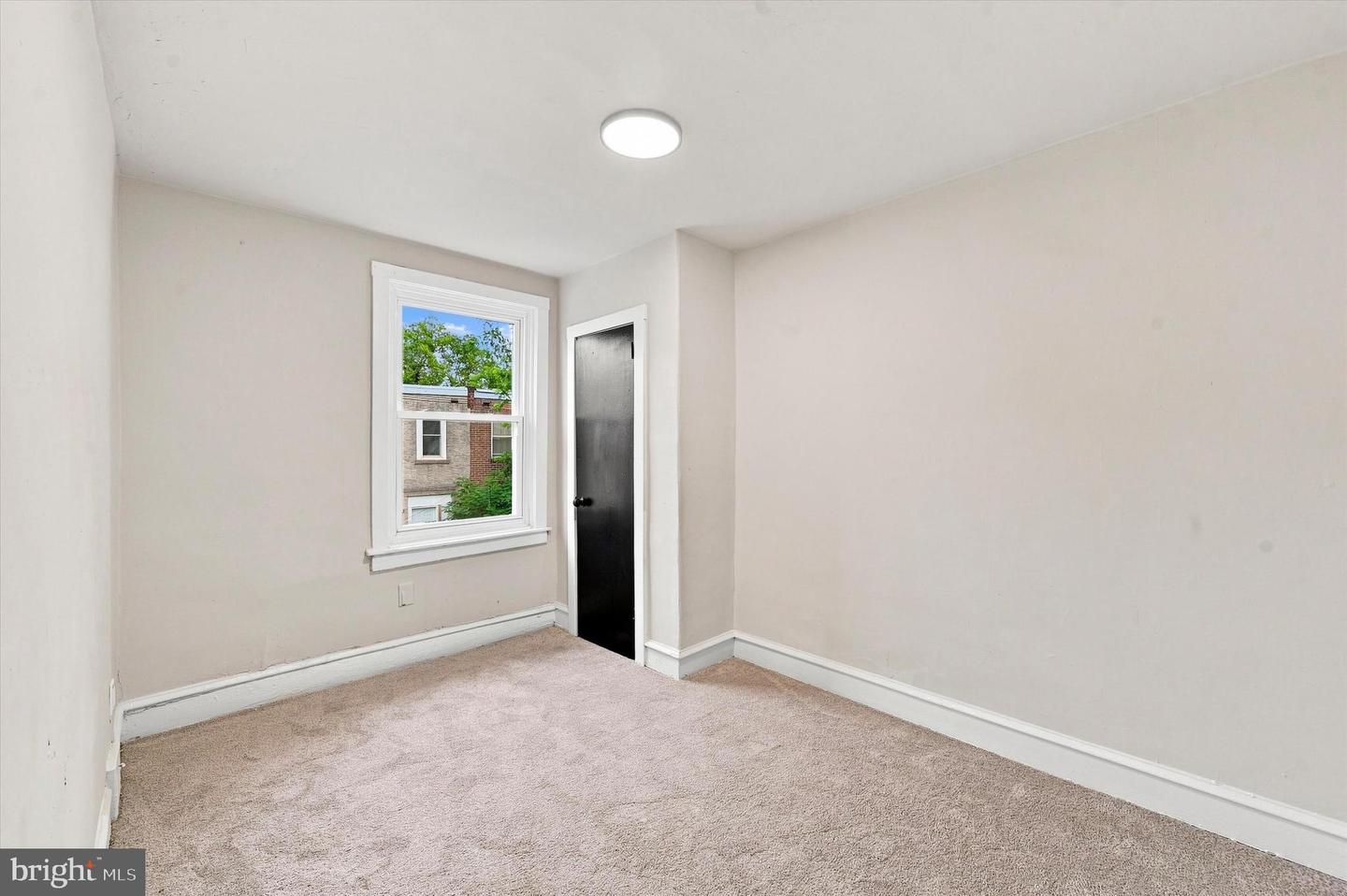 2605 S Robinson St Property Photo 12