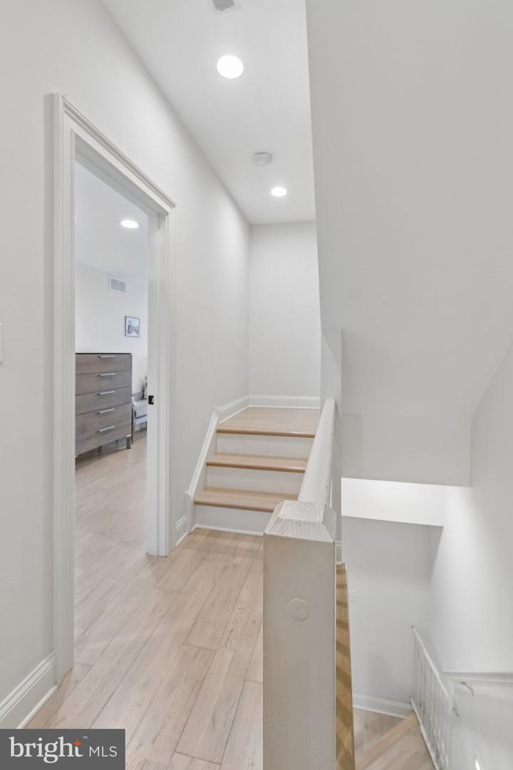 2045 Saint Albans St Property Photo 17