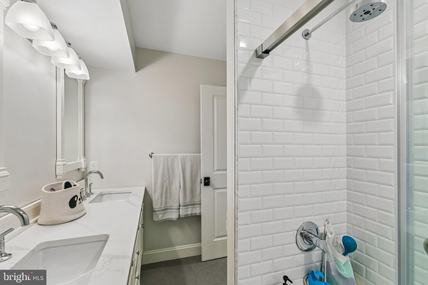 2045 Saint Albans St Property Photo 24
