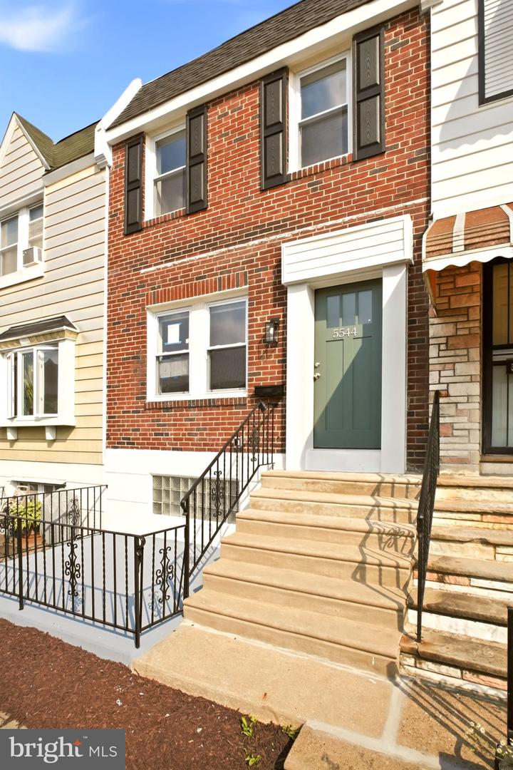 5544-00 Windsor St Property Photo 34