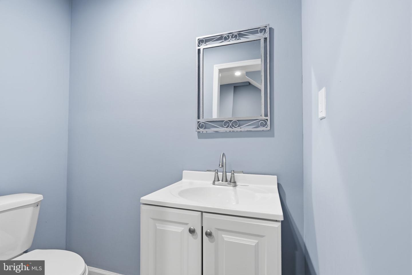 3146 Euclid Ave Property Photo 5