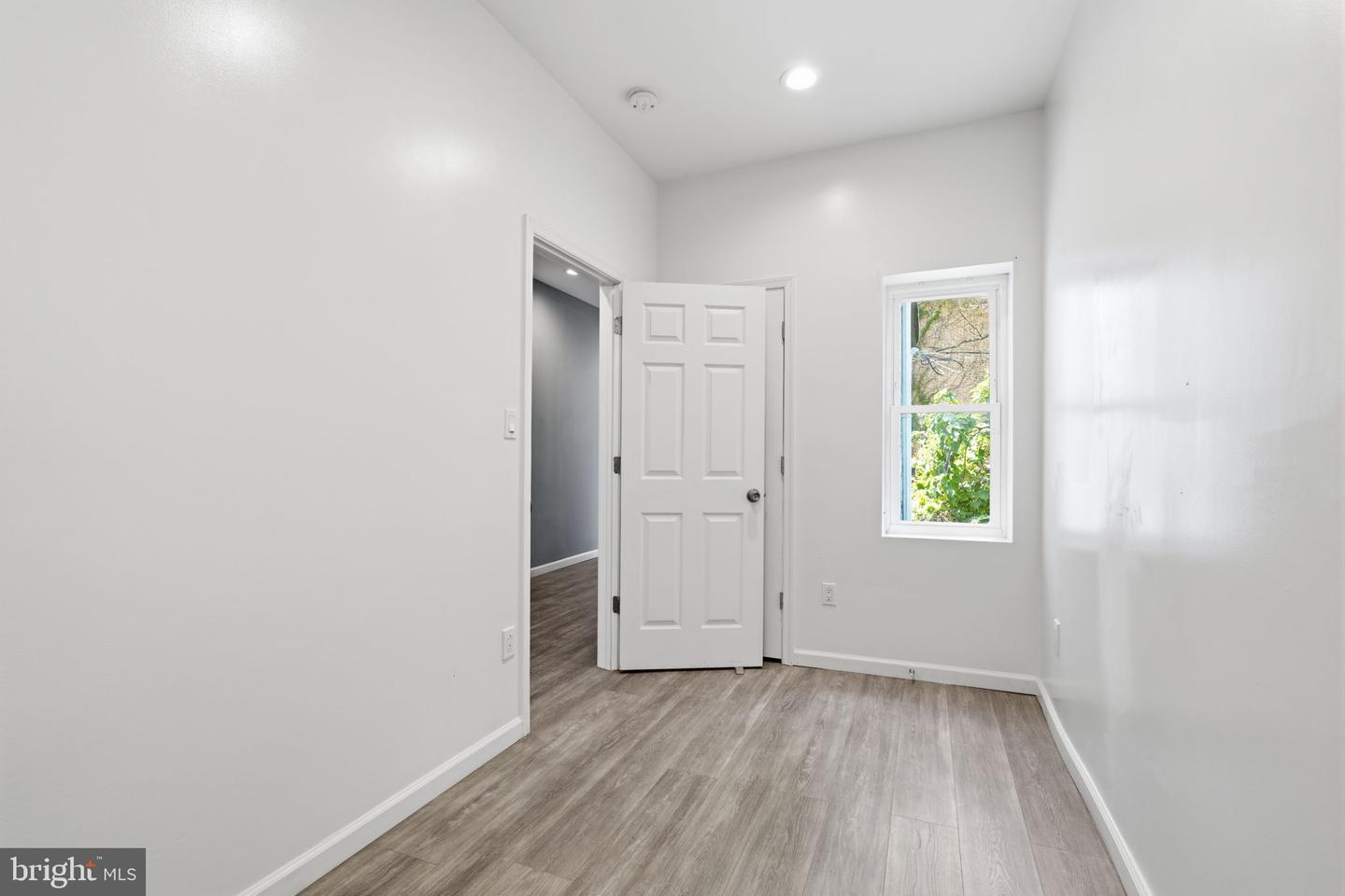 3146 Euclid Ave Property Photo 19