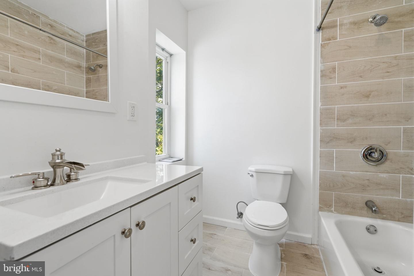 3146 Euclid Ave Property Photo 21