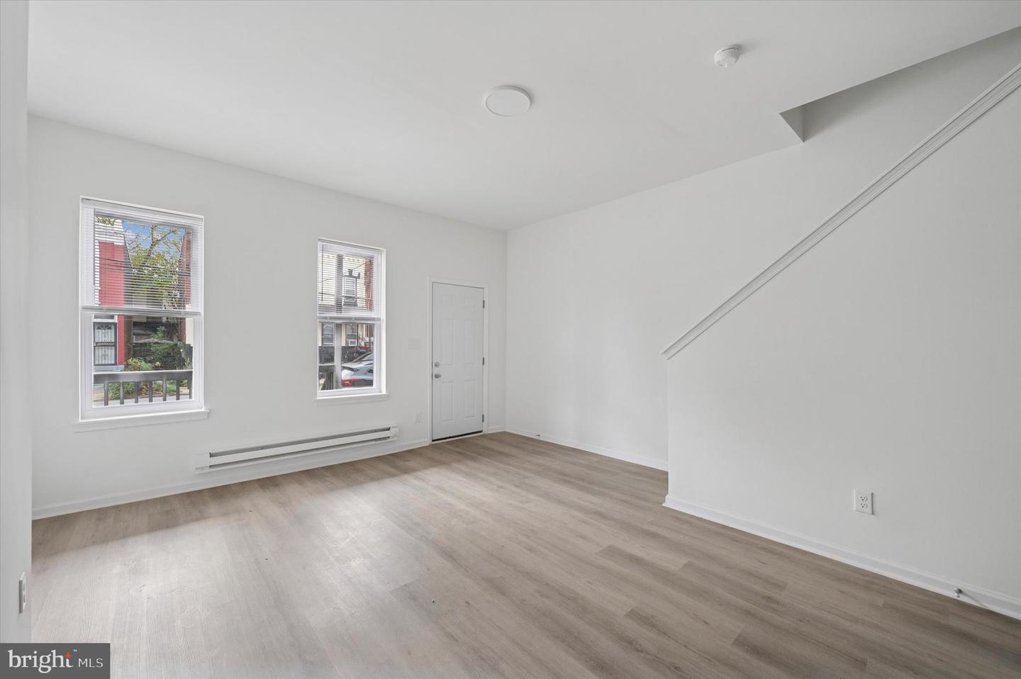 4241 Mantua Ave Property Photo 2