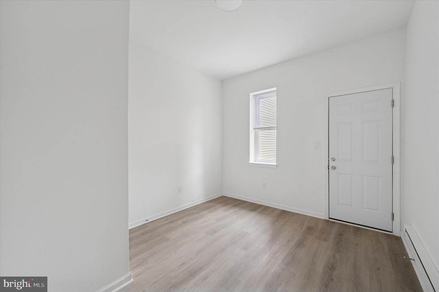 4241 Mantua Ave Property Photo 12