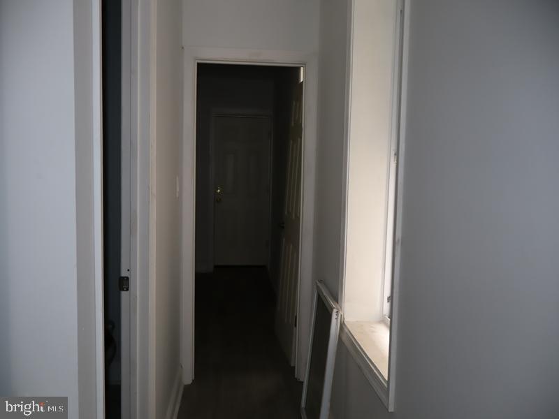 2113 N Woodstock St Property Photo 7