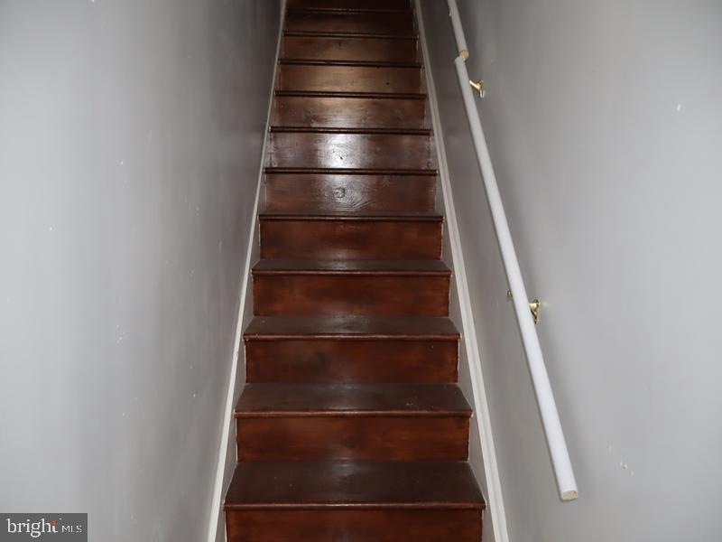 2113 N Woodstock St Property Photo 17