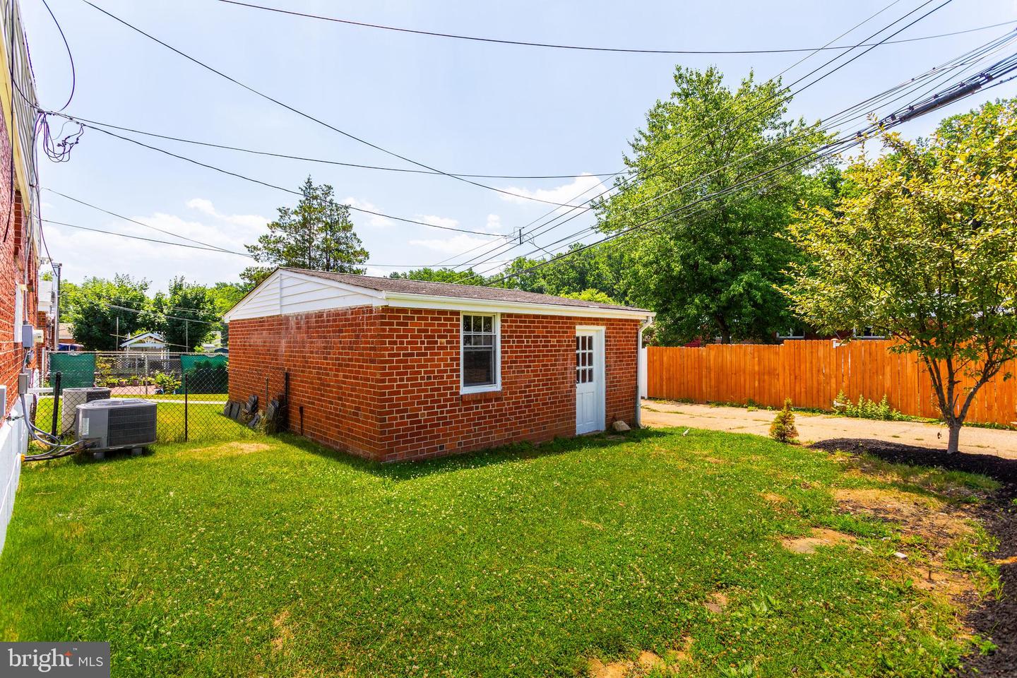 2620 Sperry St Property Photo 16