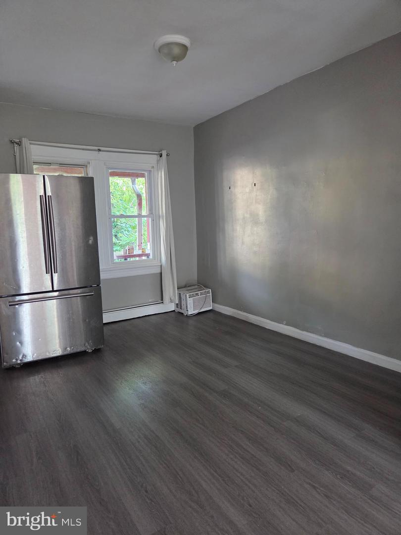 4225 Mill St Property Photo 9