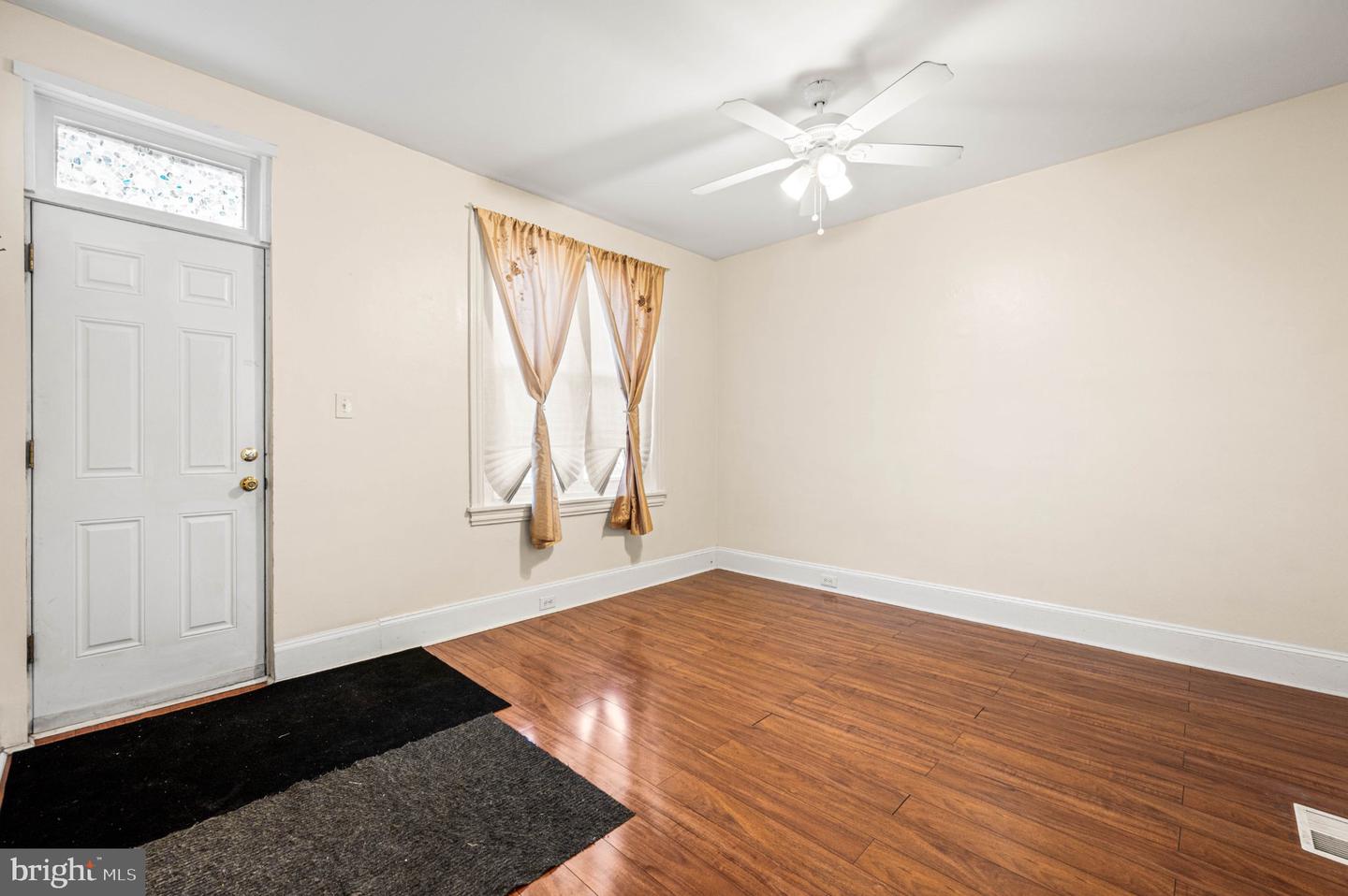 6764 Hegerman St Property Photo 5