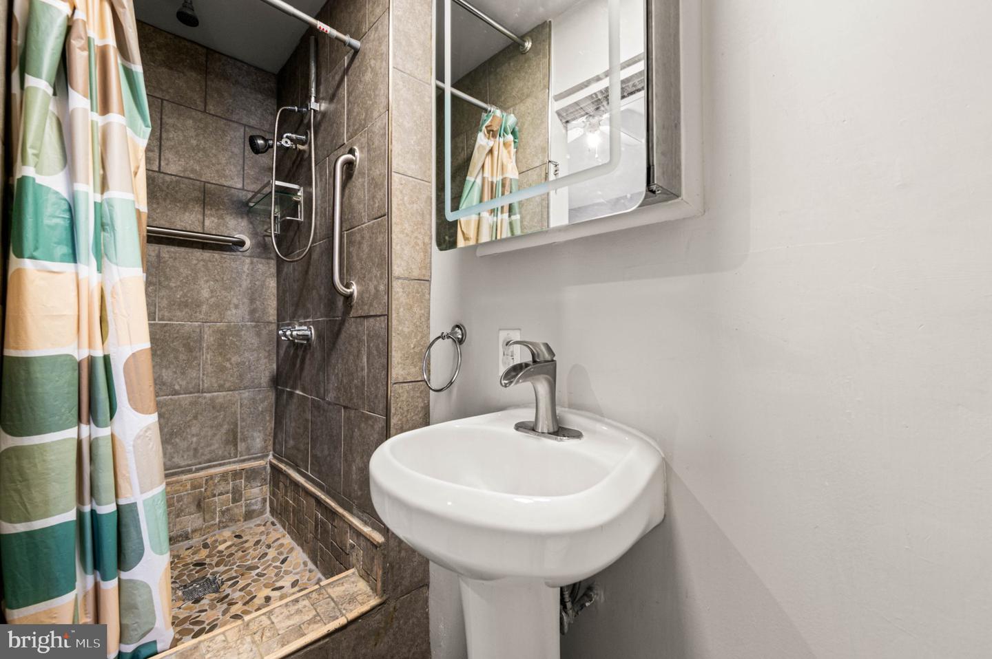 6764 Hegerman St Property Photo 12