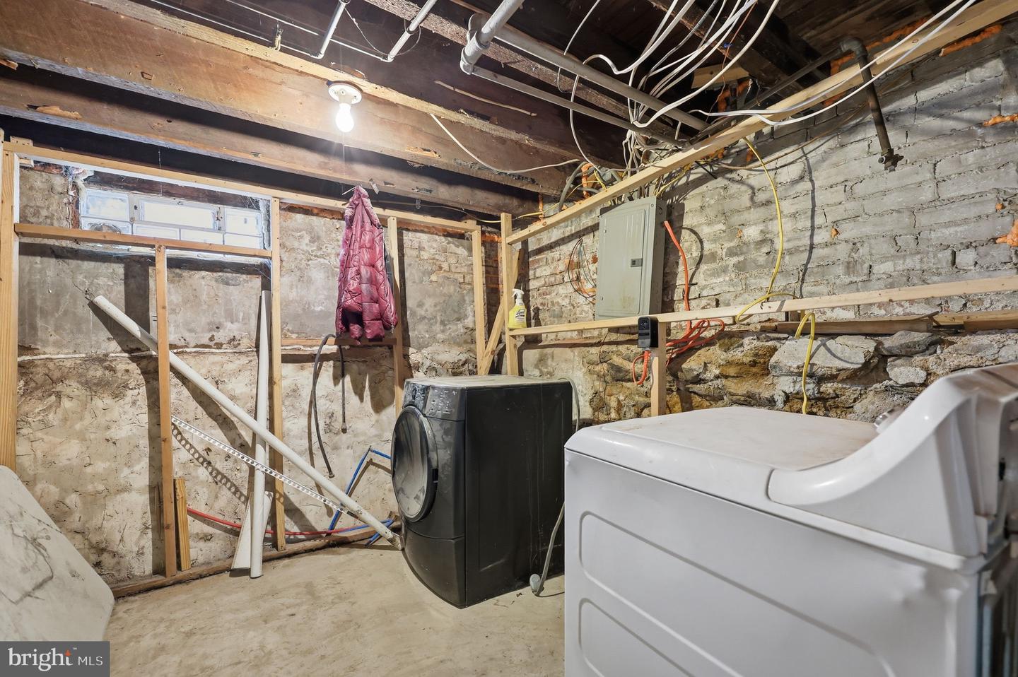 6643 Vandike St Property Photo 17