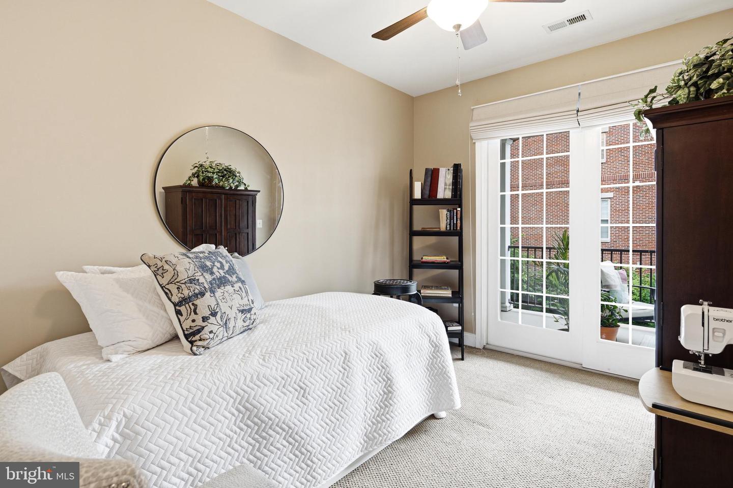 606 Admirals Way Property Photo 15