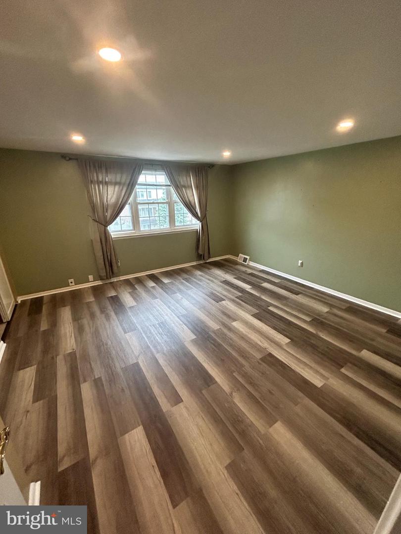 10830 Perrin Rd Property Photo 13